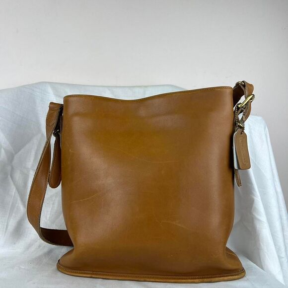 Vintage Coach Equestrian Camel Tan Leather Shoulder Bucket Bag 9806 - Picture 1 of 8